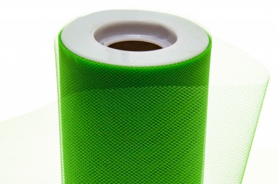 Фатин в шпульках 16-146, 10 гр/м2, шир. 15 см (в нам. 25+/-1 м), цвет зелёный - купить в Березниках. Цена: 100.69 руб.